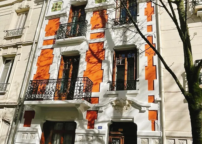 Muguette - Coeur De Vichy- 2eme Etage *